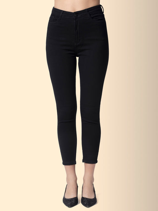 Women Black Skinny Fit Stretchable Cropped Jeans